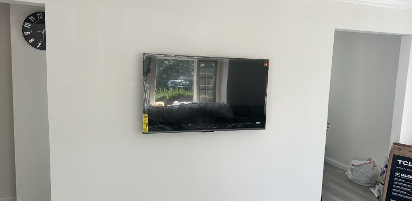 TV Wall Mount + Hide Wires — 50"–65"