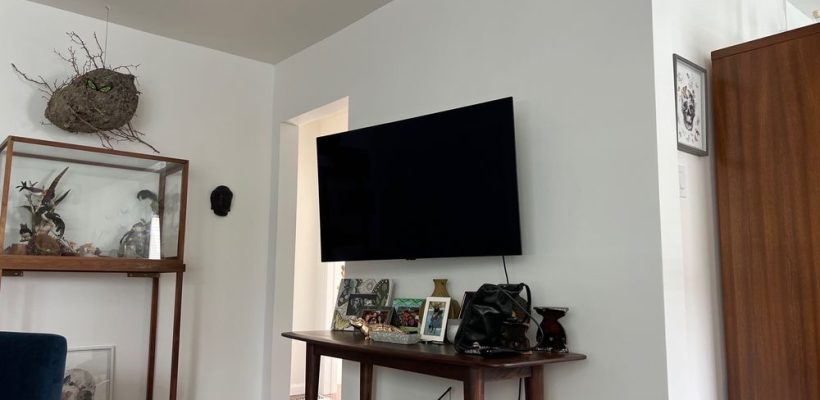TV Wall Mounting — 50"–65"
